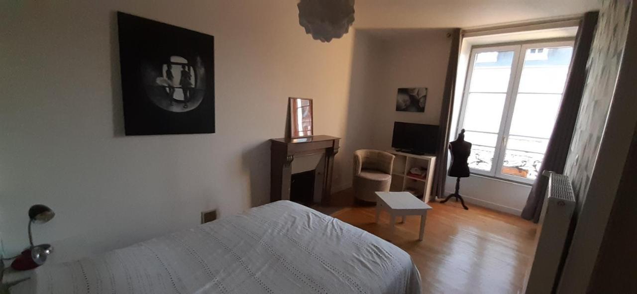 Chambre Tout Confort A L'Etage Conlie Exterior foto